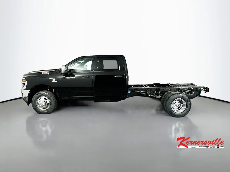 2026 Ram 3500 - Image 4 of 12