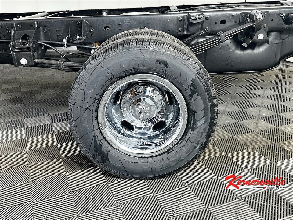 2026 Ram 3500 - Image 16 of 20