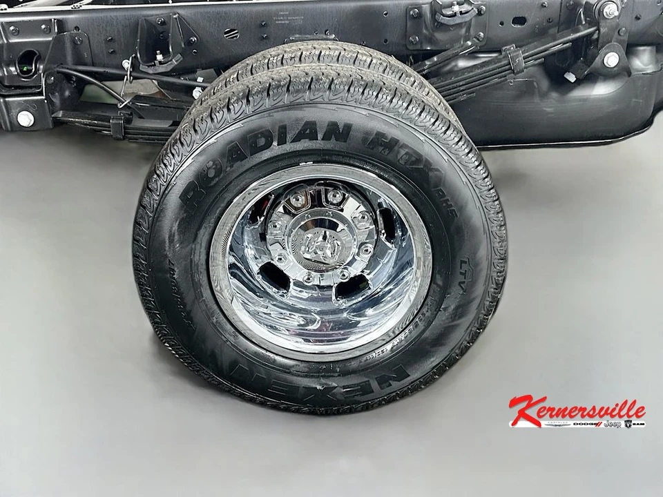 2026 Ram 3500 - Image 16 of 20