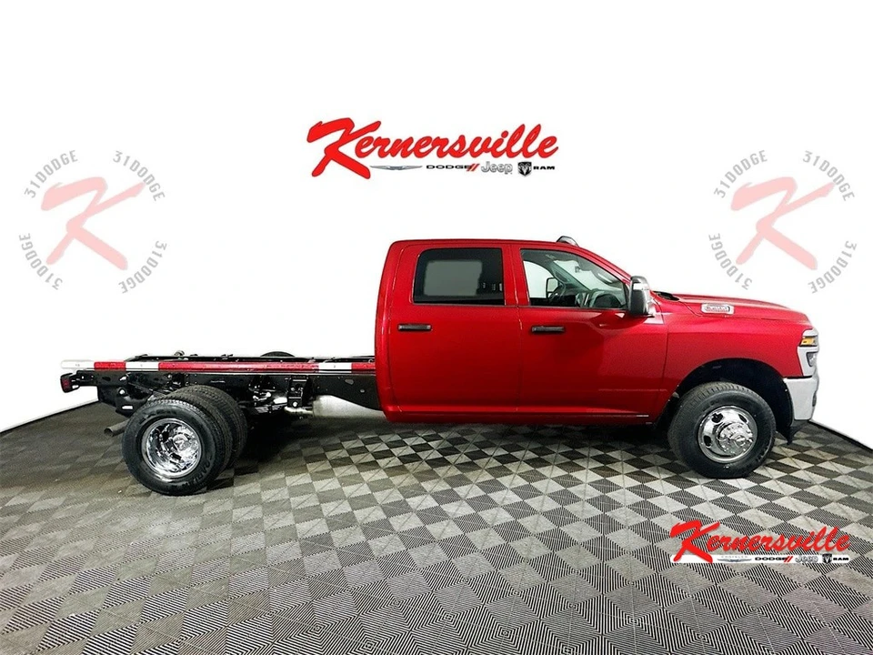2026 Ram 3500 - Image 8 of 20