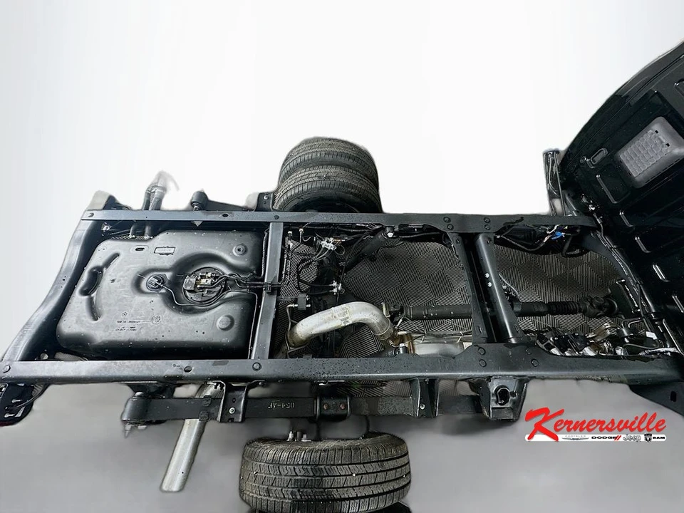 2026 Ram 3500 - Image 16 of 21
