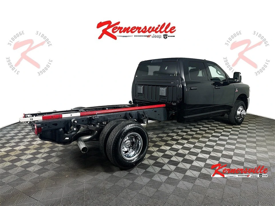 2026 Ram 3500 - Image 7 of 12