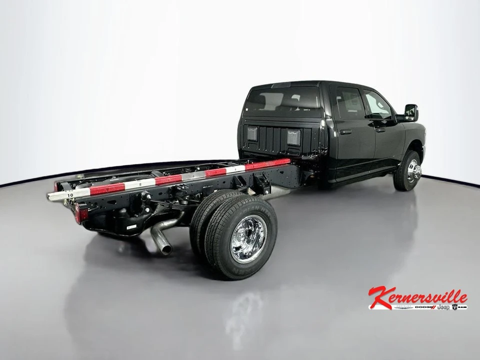 2026 Ram 3500 - Image 7 of 20