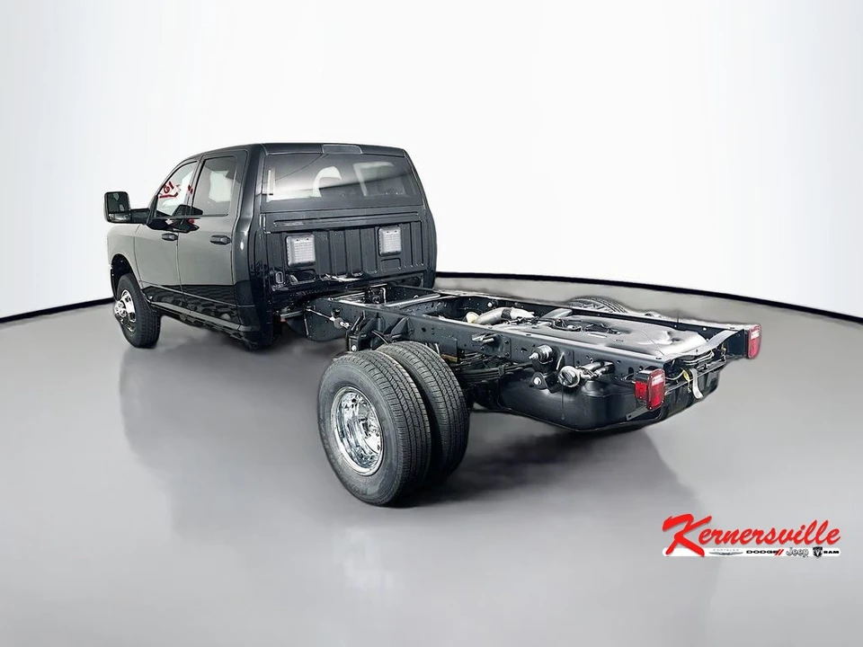 2026 Ram 3500 - Image 5 of 20