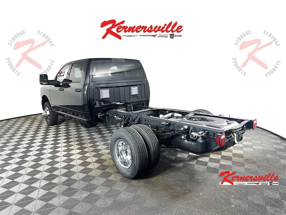 2026 Ram 3500 - Image 5 of 20