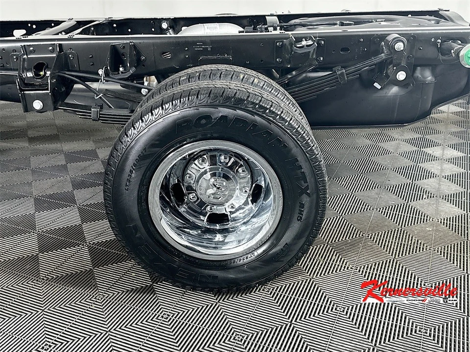 2026 Ram 3500 - Image 16 of 20