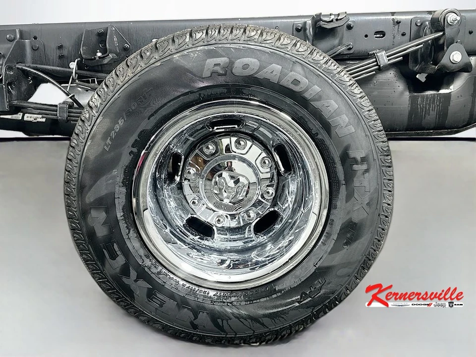 2026 Ram 3500 - Image 17 of 21