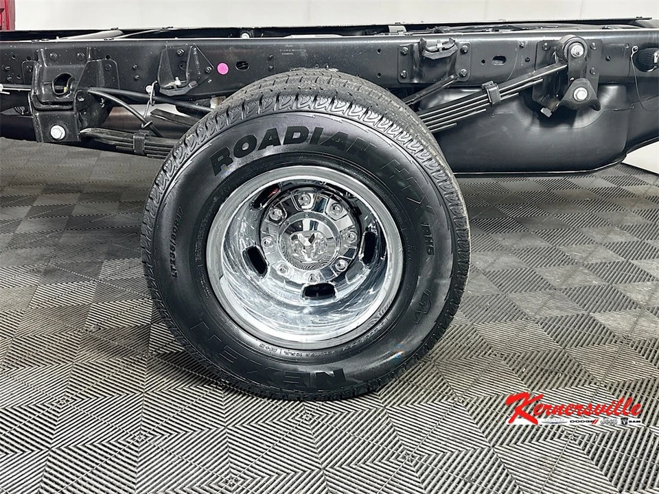 2026 Ram 3500 - Image 16 of 20
