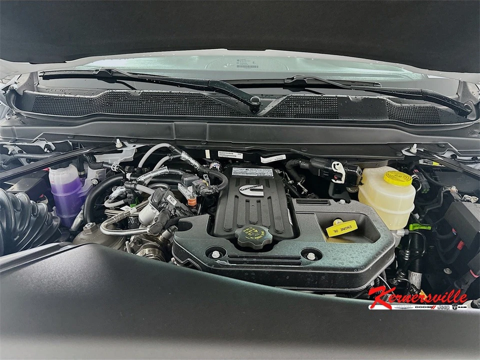 2026 Ram 3500 - Image 15 of 18