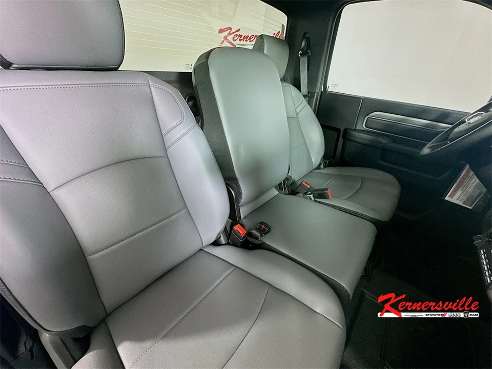 2026 Ram 3500 - Image 10 of 12
