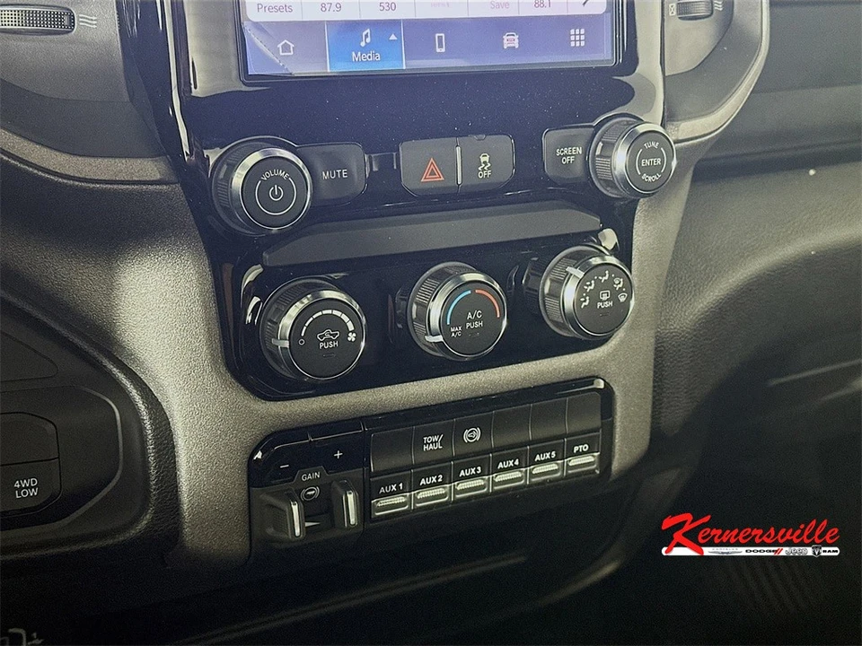 2026 Ram 3500 - Image 15 of 20