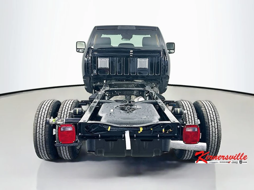 2026 Ram 3500 - Image 6 of 21