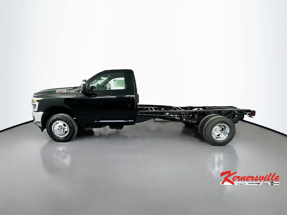 2026 Ram 3500 - Image 4 of 22