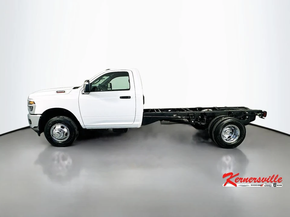 2026 Ram 3500 - Image 4 of 22