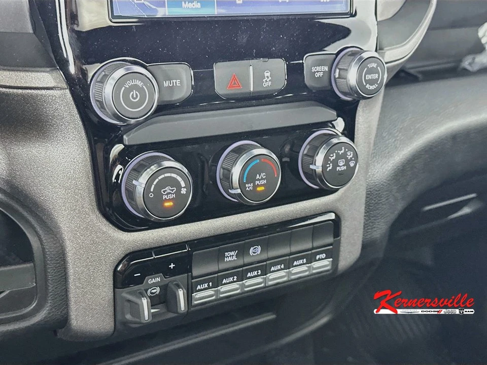 2026 Ram 3500 - Image 15 of 20