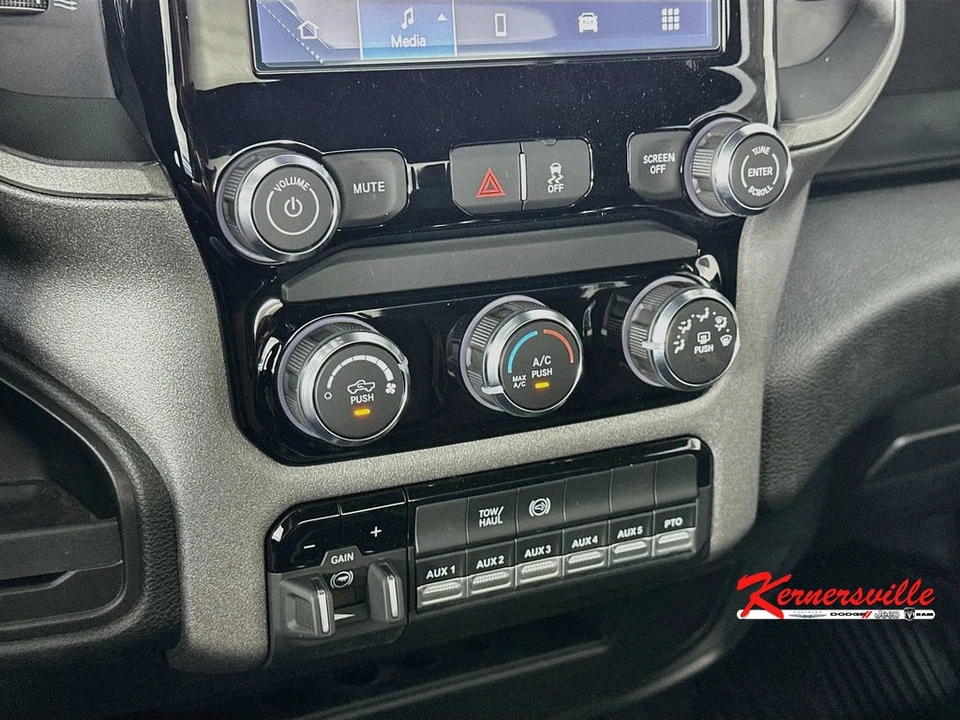 2026 Ram 3500 - Image 15 of 20