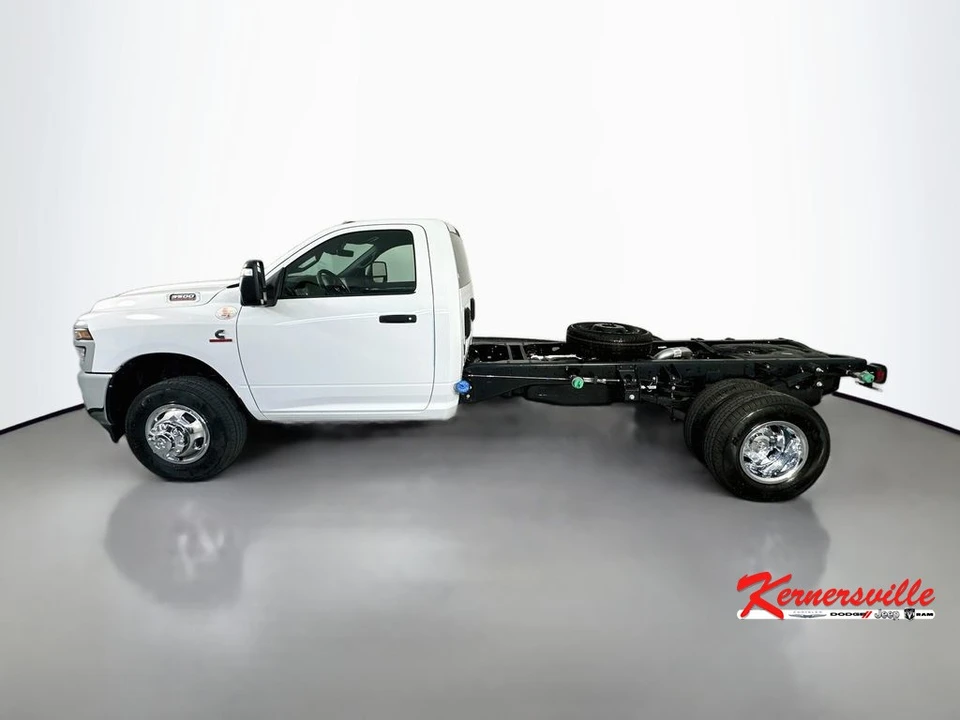2026 Ram 3500 - Image 4 of 19