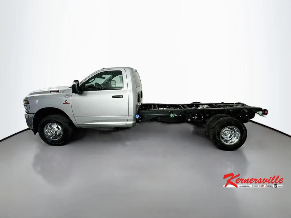 2026 Ram 3500 - Image 4 of 20