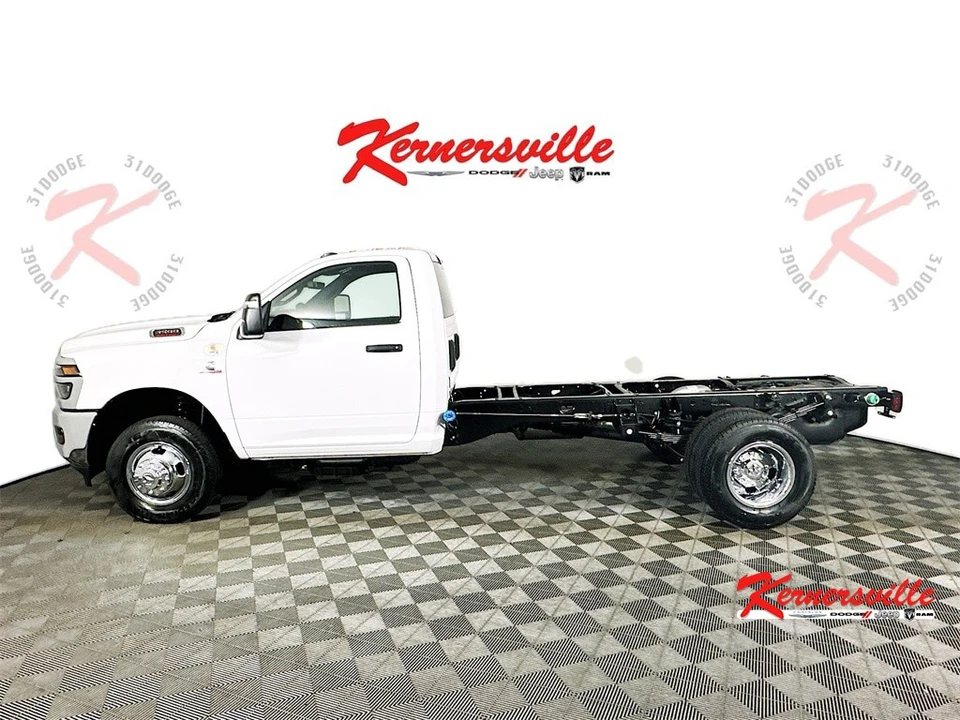 2026 Ram 3500 - Image 4 of 12