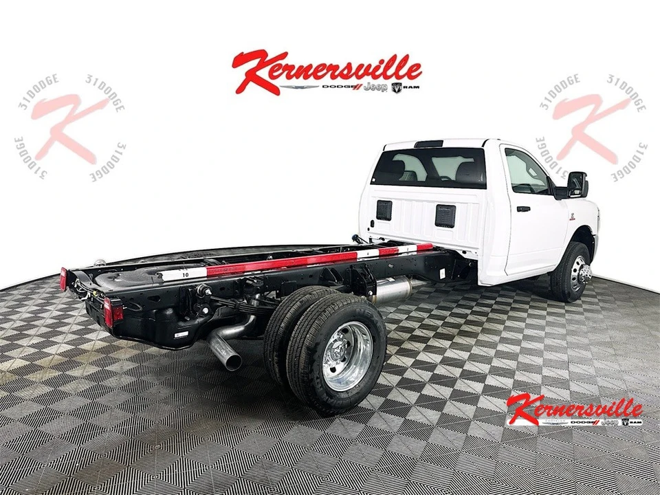 2026 Ram 3500 - Image 7 of 12