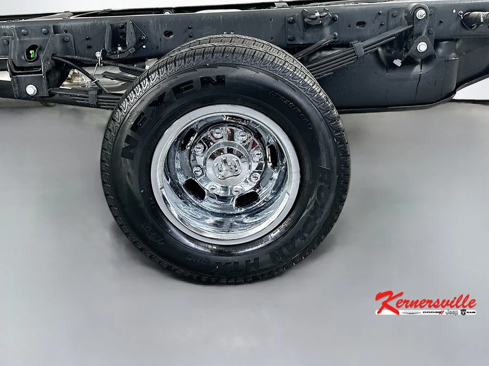 2026 Ram 3500 - Image 16 of 20