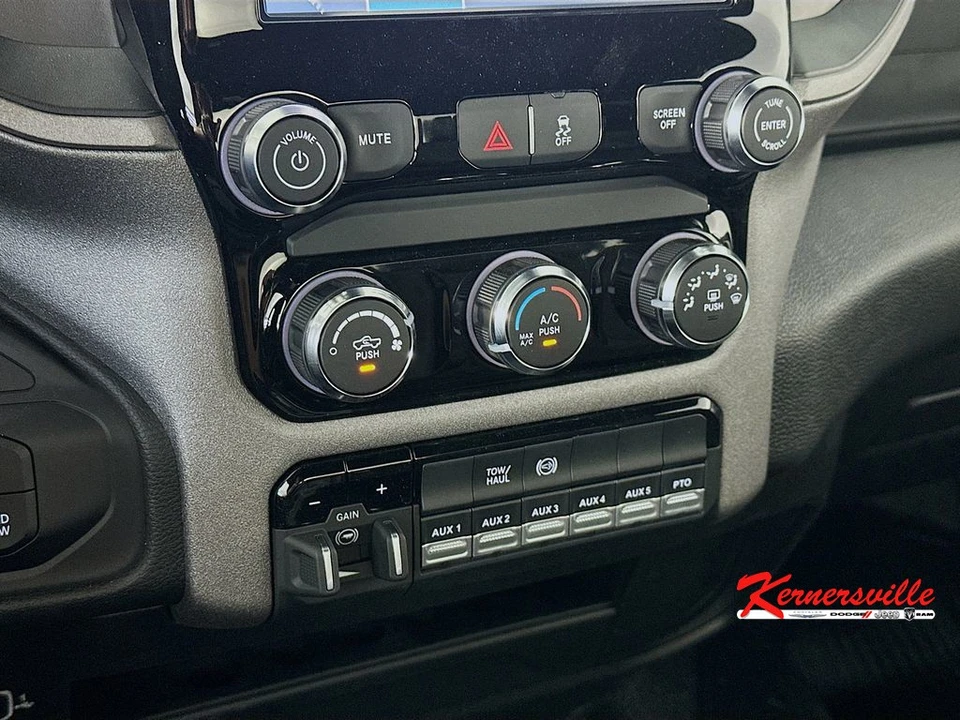2026 Ram 3500 - Image 15 of 20