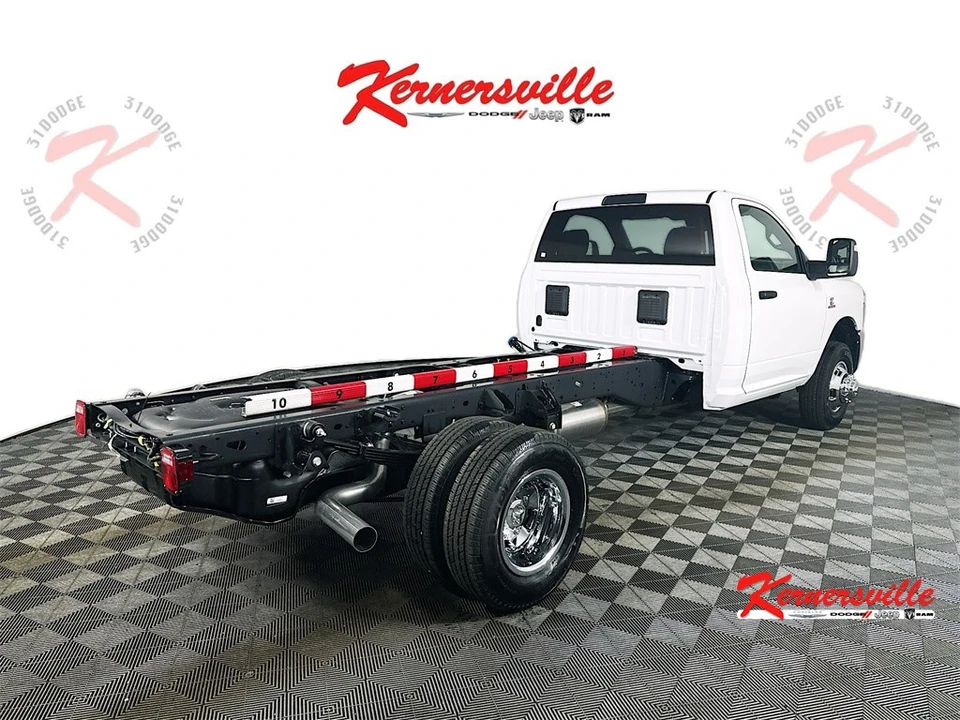 2026 Ram 3500 - Image 7 of 12