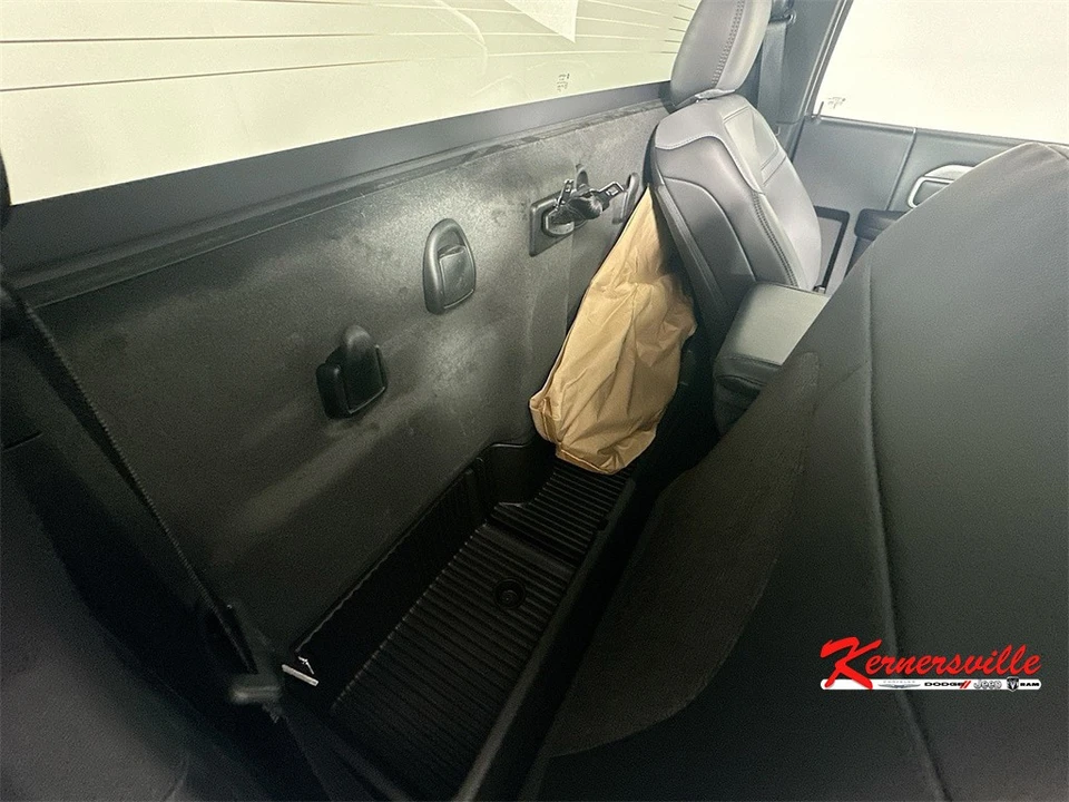 2026 Ram 3500 - Image 10 of 12