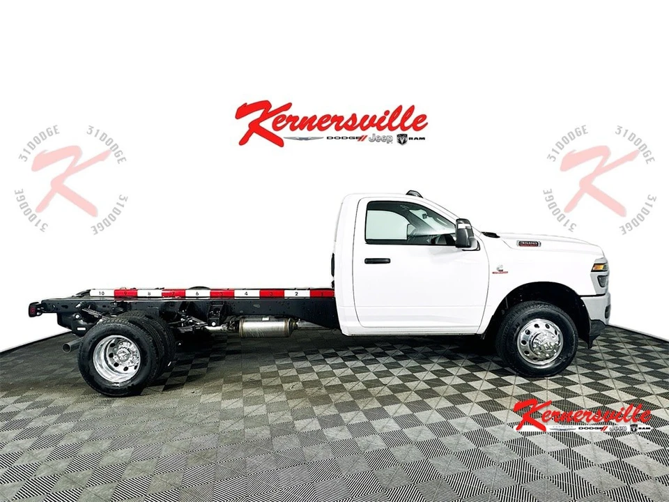 2026 Ram 3500 - Image 8 of 19
