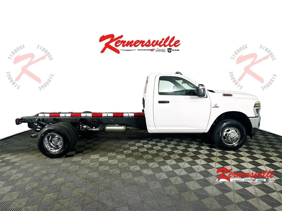 2026 Ram 3500 - Image 8 of 18