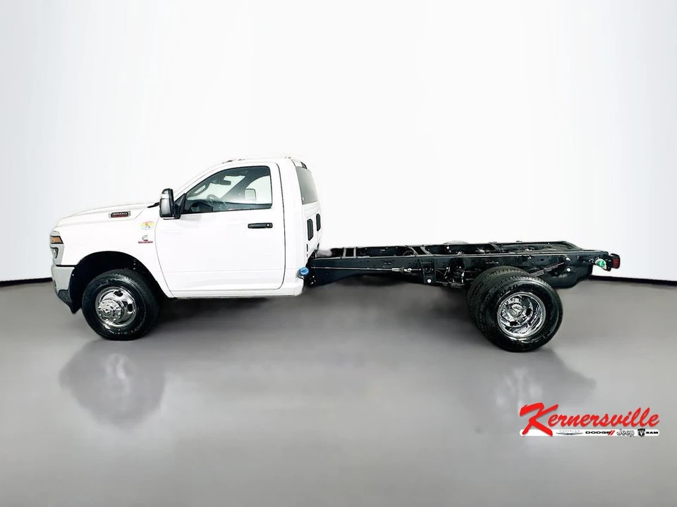 2026 Ram 3500 - Image 4 of 12