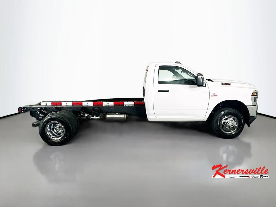 2026 Ram 3500 - Image 8 of 12