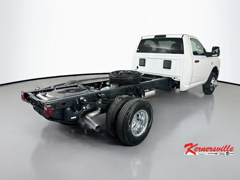 2026 Ram 3500 - Image 7 of 19