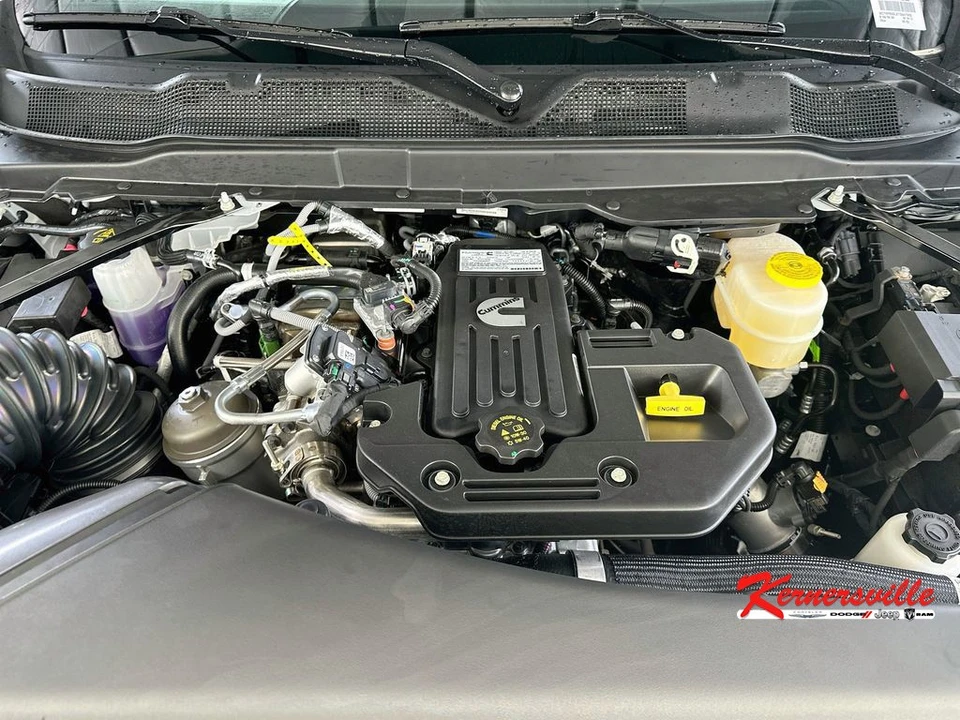 2026 Ram 3500 - Image 16 of 19