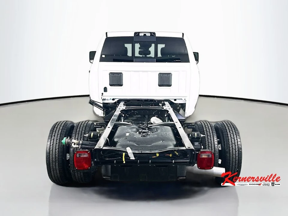 2026 Ram 3500 - Image 6 of 20