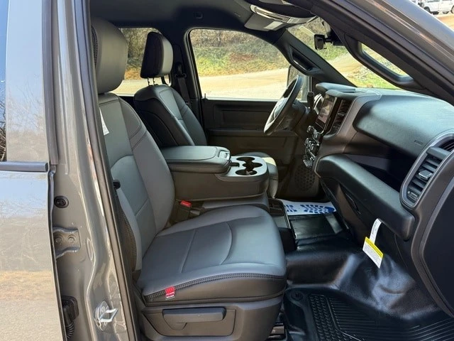 2026 Ram 3500 - Image 18 of 21