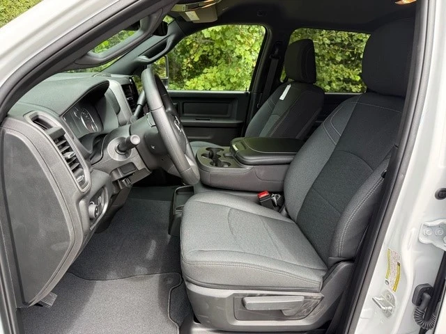 2026 Ram 3500 - Image 14 of 31