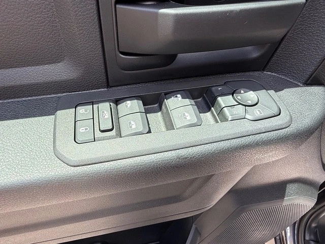 2026 Ram 3500 - Image 15 of 30