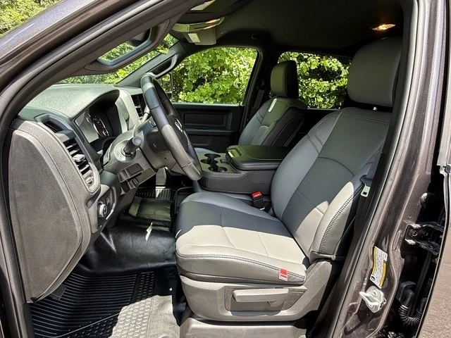 2026 Ram 3500 - Image 14 of 30