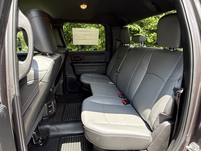 2026 Ram 3500 - Image 16 of 30