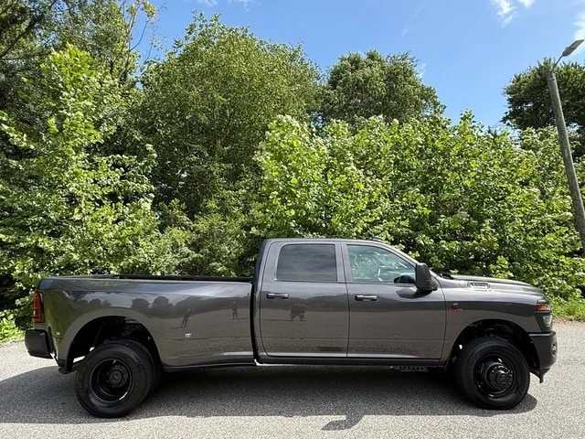 2026 Ram 3500 - Image 6 of 30