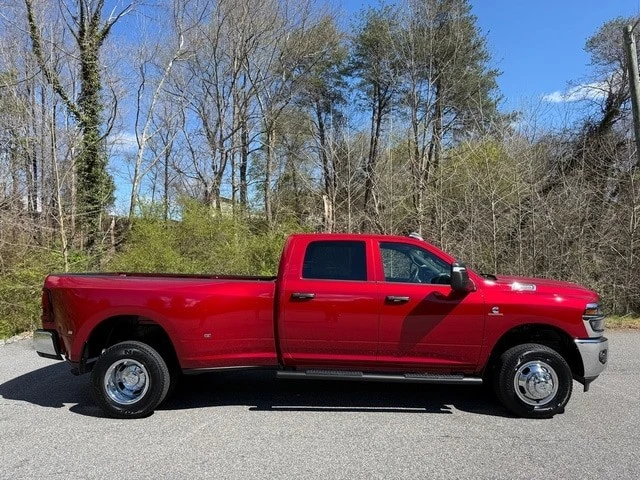 2026 Ram 3500 - Image 6 of 21