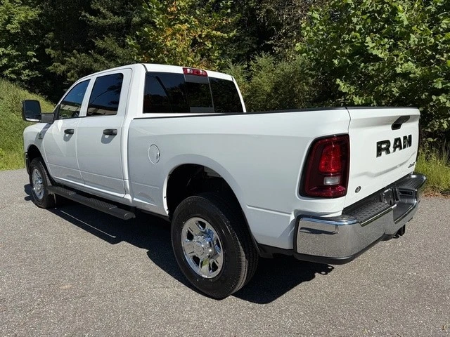 2026 Ram 3500 - Image 11 of 21
