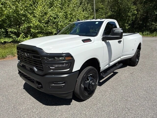 2026 Ram - Image 3 of 28