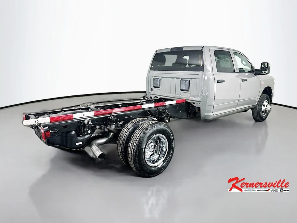 2026 Ram 3500 - Image 7 of 21