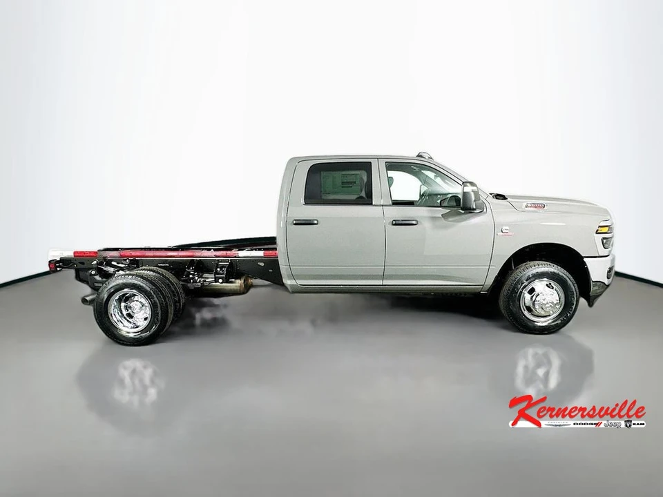 2026 Ram 3500 - Image 8 of 21