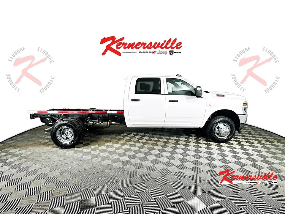 2026 Ram 3500 - Image 8 of 21