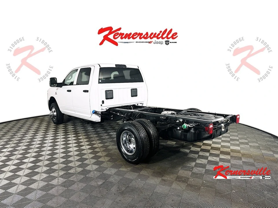 2026 Ram 3500 - Image 5 of 21