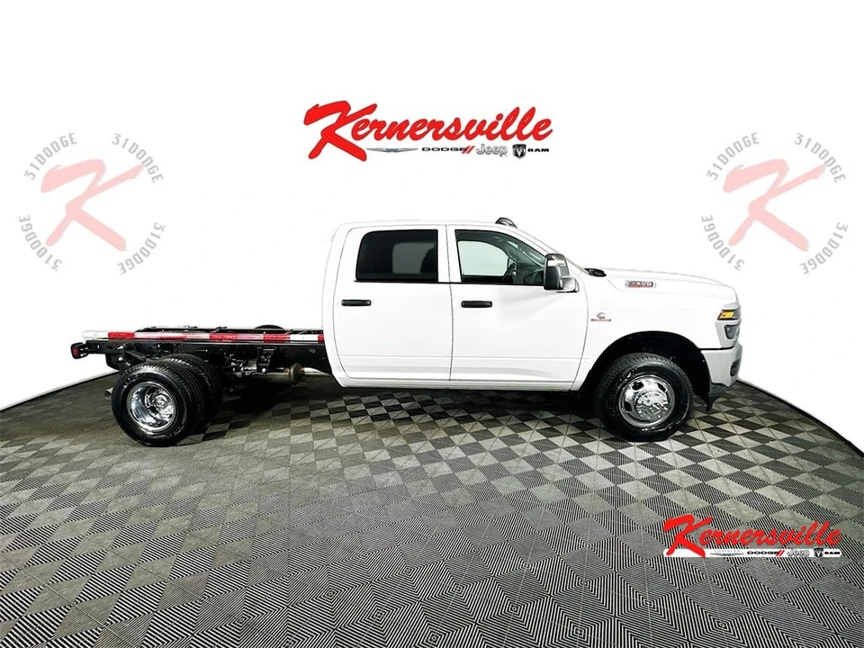 2026 Ram 3500 - Image 8 of 21