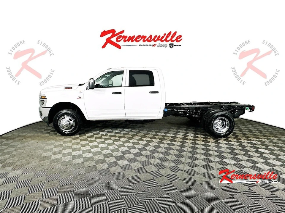 2026 Ram 3500 - Image 4 of 21